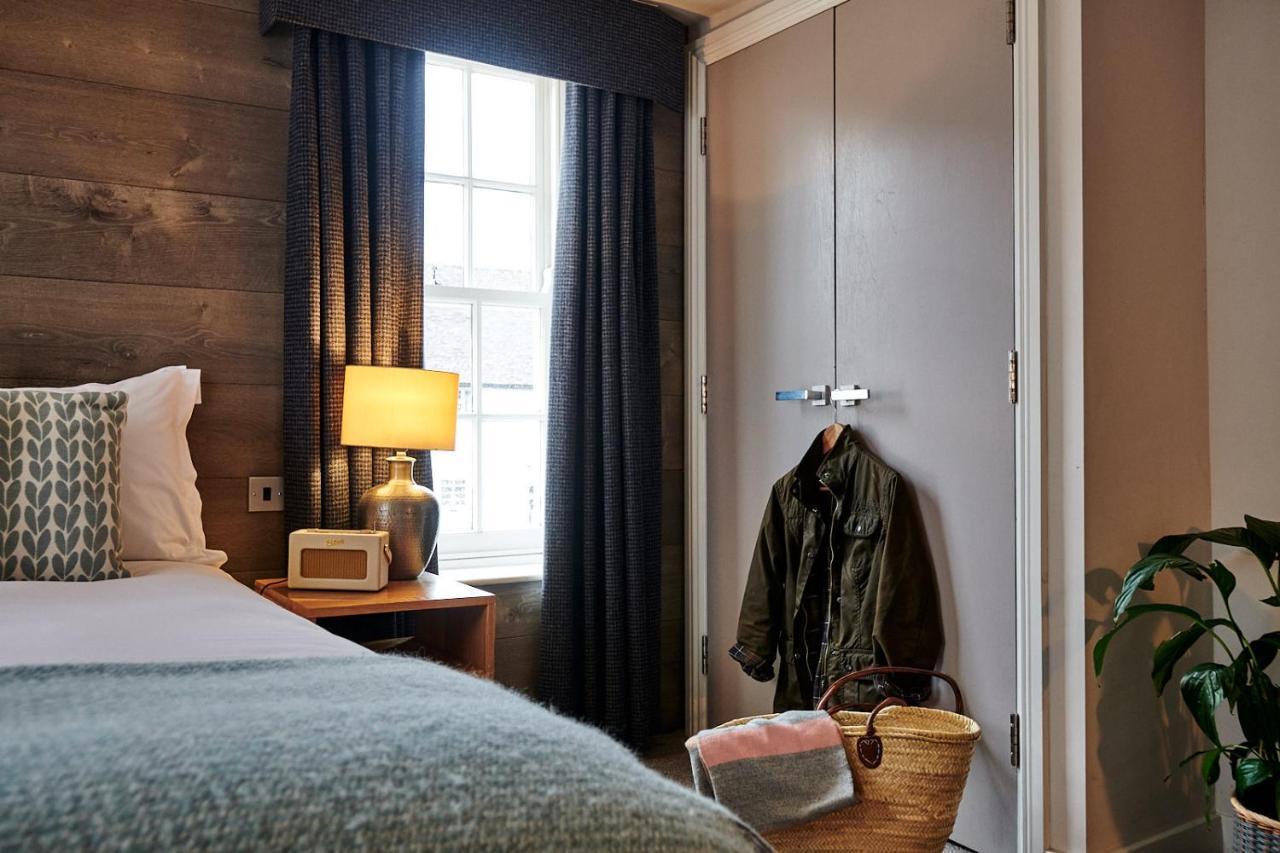 The Red Lion Hotel Odiham Eksteriør billede